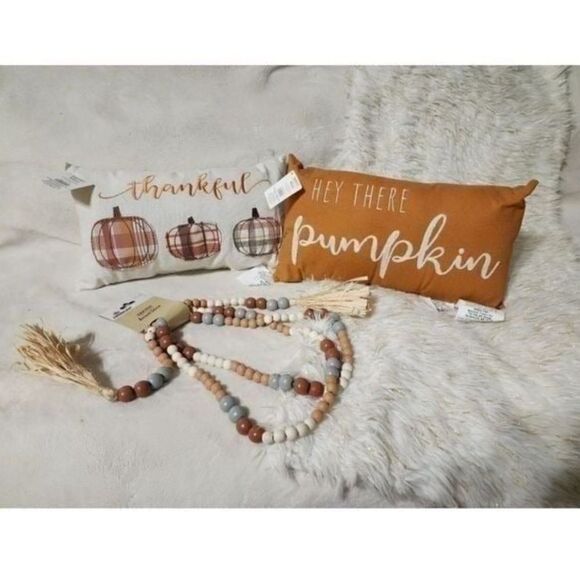 NWT Fall/harvest pumpkin decorative pillows set of 2 and wooden beads garland - Picture 1 of 7